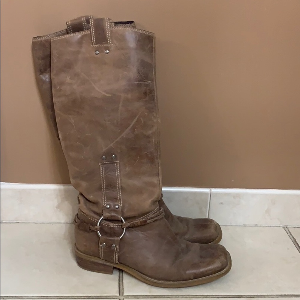 Leather boots